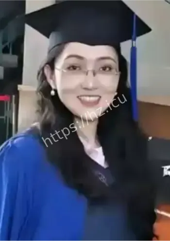 杨景媛武大图书馆事件